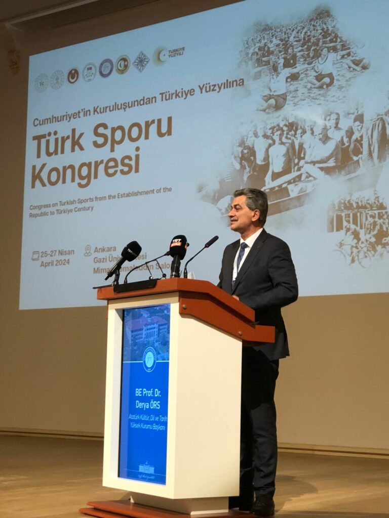“Cumhuriyet’in Kuruluşundan Türkiye Yüzyılına Türk Sporu Kongresi” başladı.