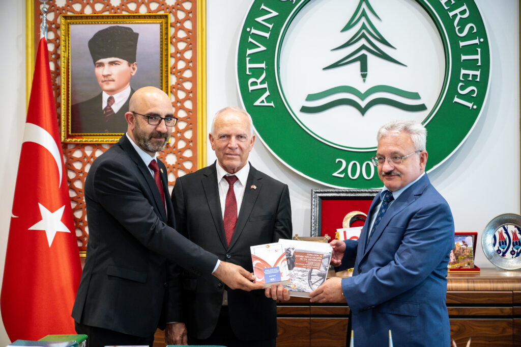 Kıbrıs Barış Harekâtı’nın 50. Yıl Dönümü Artvin’de Düzenlenen Panelde Anıldı