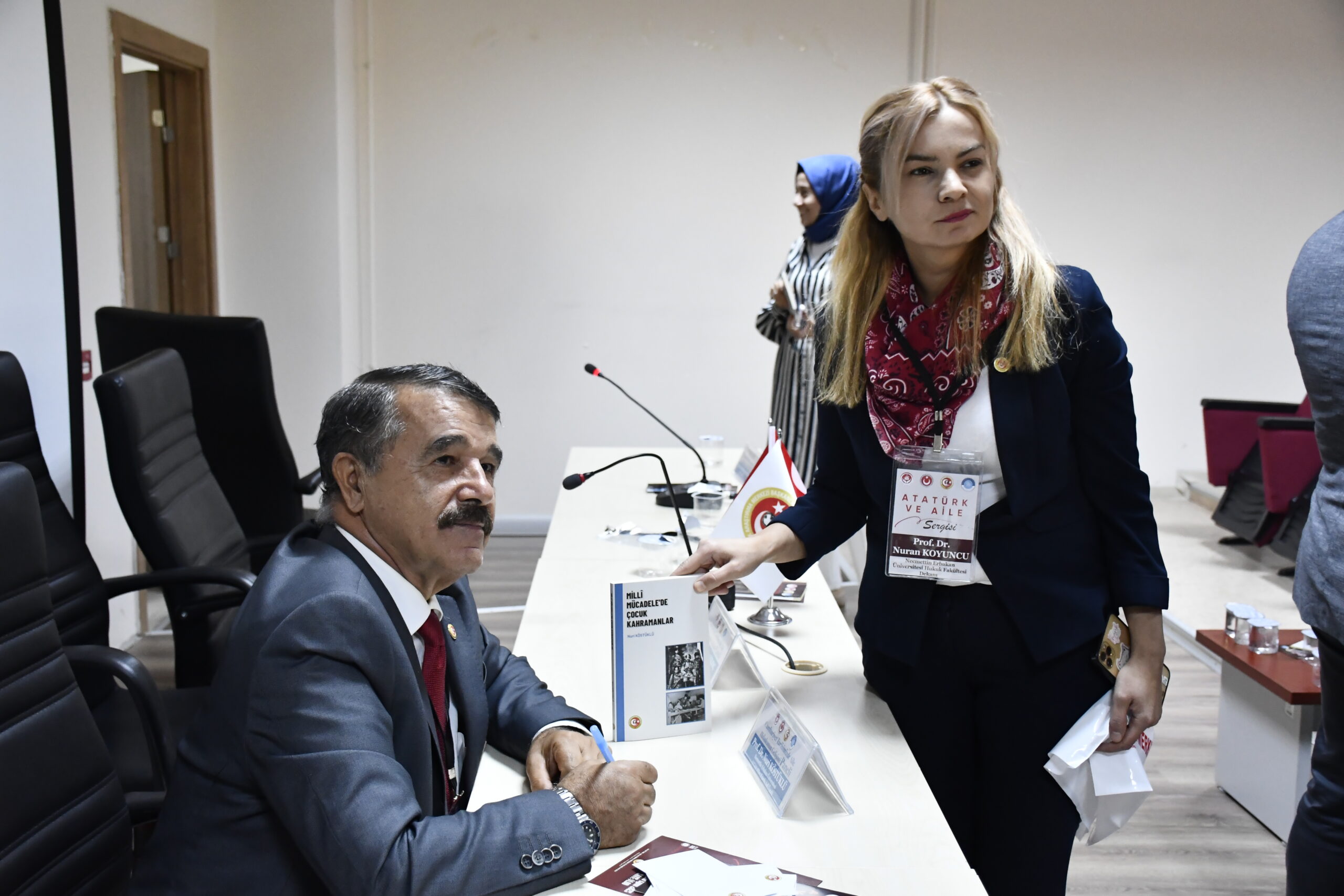 30 Eylül 2025 Tarihinde Prof. Dr. Nuri Köstüklü’nün ‘Millî Mücadele’de Çocuk Kahramanlar’ Adlı Eserinin İmza Günü Gerçekleştirildi