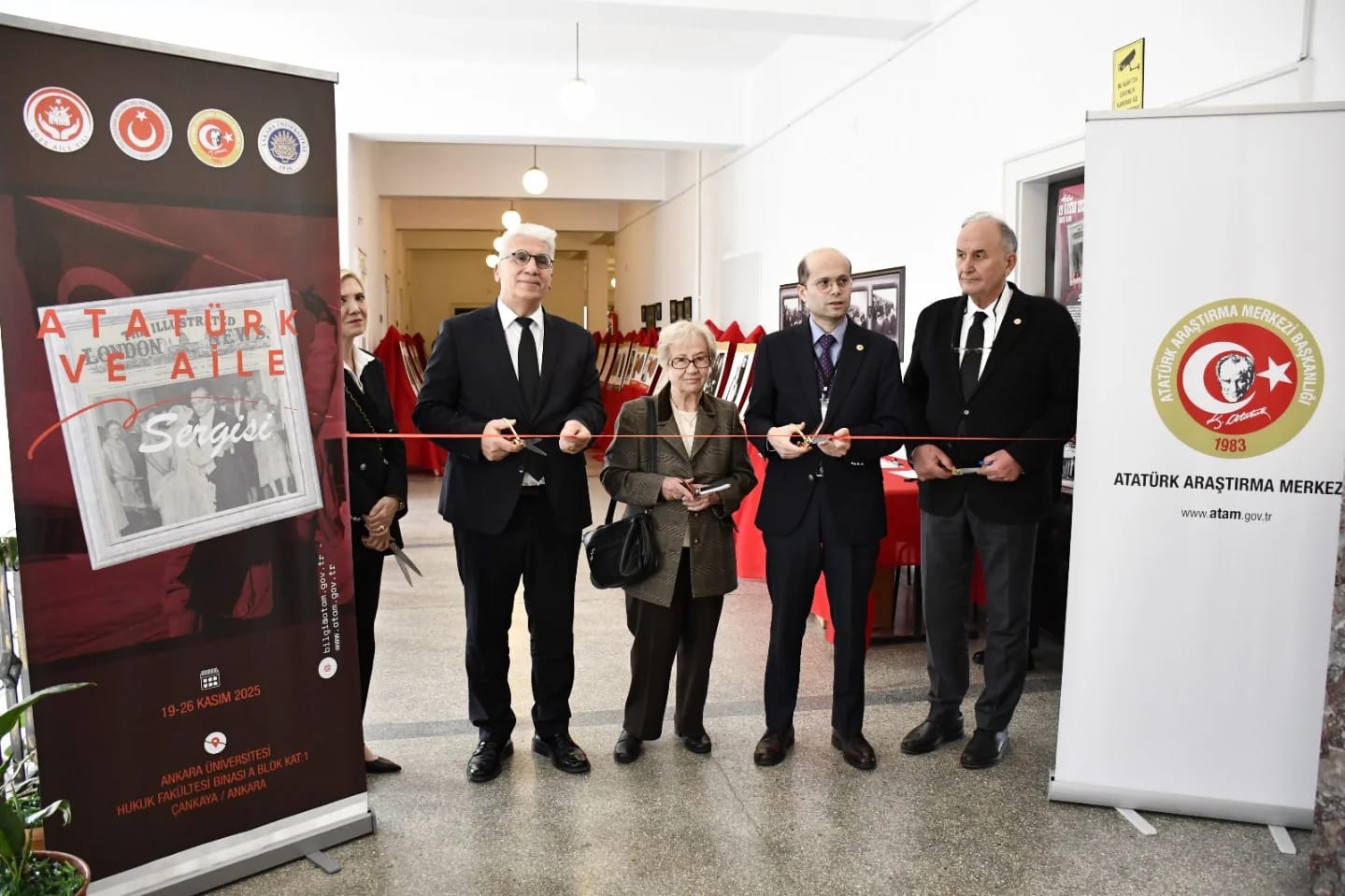 Ankara Üniversitesi Hukuk Fakültesi’nde “Atatürk ve Aile” Sergisi