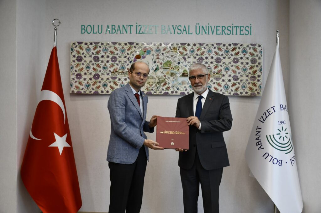 Atatürk Araştırma Merkezi Başkanı Prof. Dr. Ahmet Kılınç’tan BAİBÜ Rektörü Prof. Dr. Faruk Yiğit’e Ziyaret