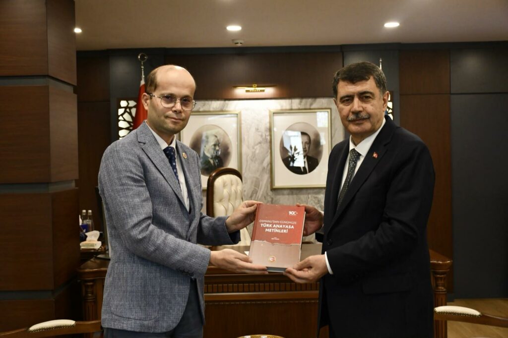 ATAM Başkanı Prof. Dr. Ahmet Kılınç’tan TİHEK Başkanı Vasip Şahin’e Hayırlı Olsun Ziyareti
